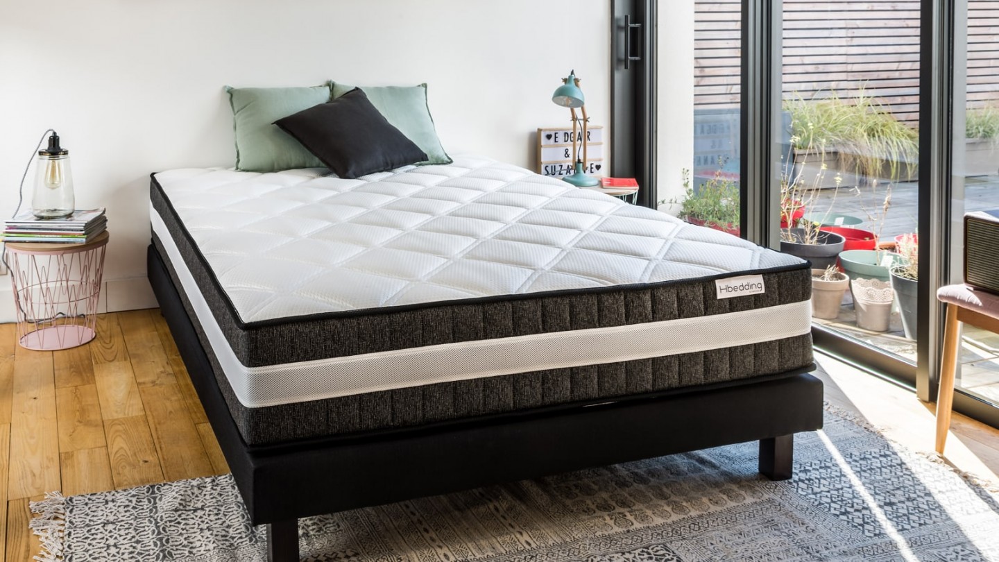 HBEDDING Matelas ressorts ensachés 140x190 Wellness Hybrid Premium - Latex,  25cm d'épaisseur + couette + 2 oreillers pas cher 