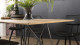 Table à manger 220x100cm en chêne piètement croisé en métal - Collection Maxence