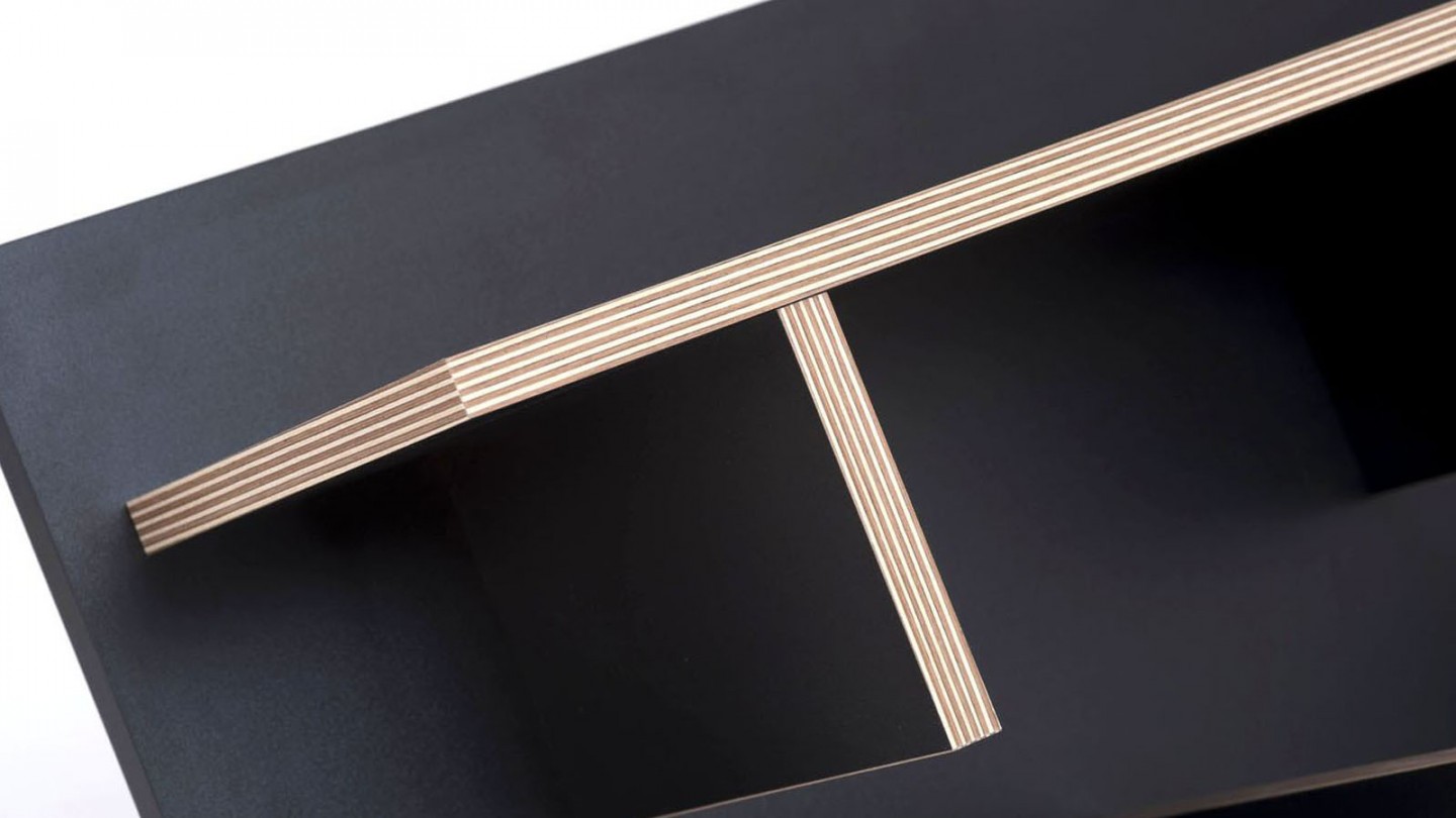 Etagère murale 90cm en contreplaqué naturel et noir - Collection Bern - Temahome