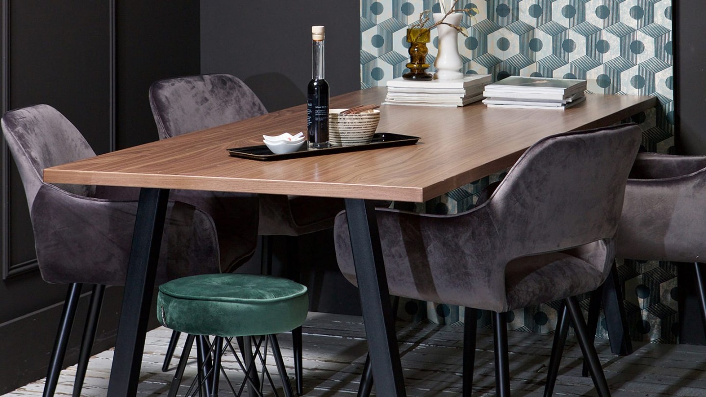 Table à manger 200cm en bois piètement en métal noir - Collection James - Woood