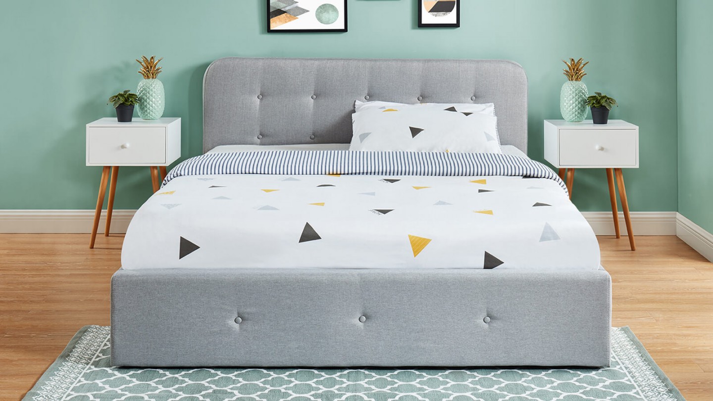 Lit coffre 180x200 cm gris clair avec tête de lit + sommier à lattes - Collection Kate