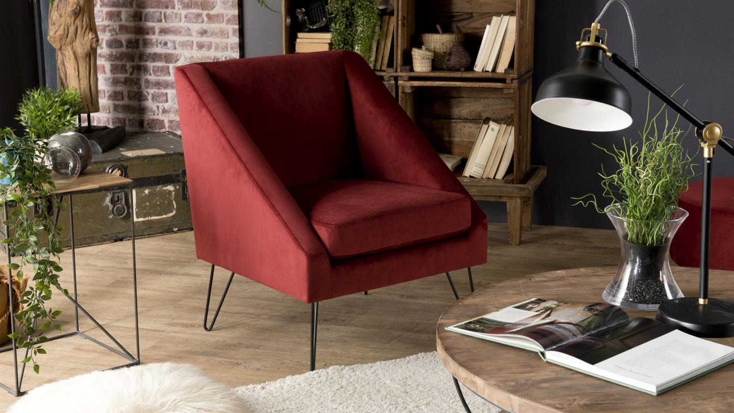 Fauteuil en velours rouge bordeaux piètement épingle en métal noir - Collection Agathe