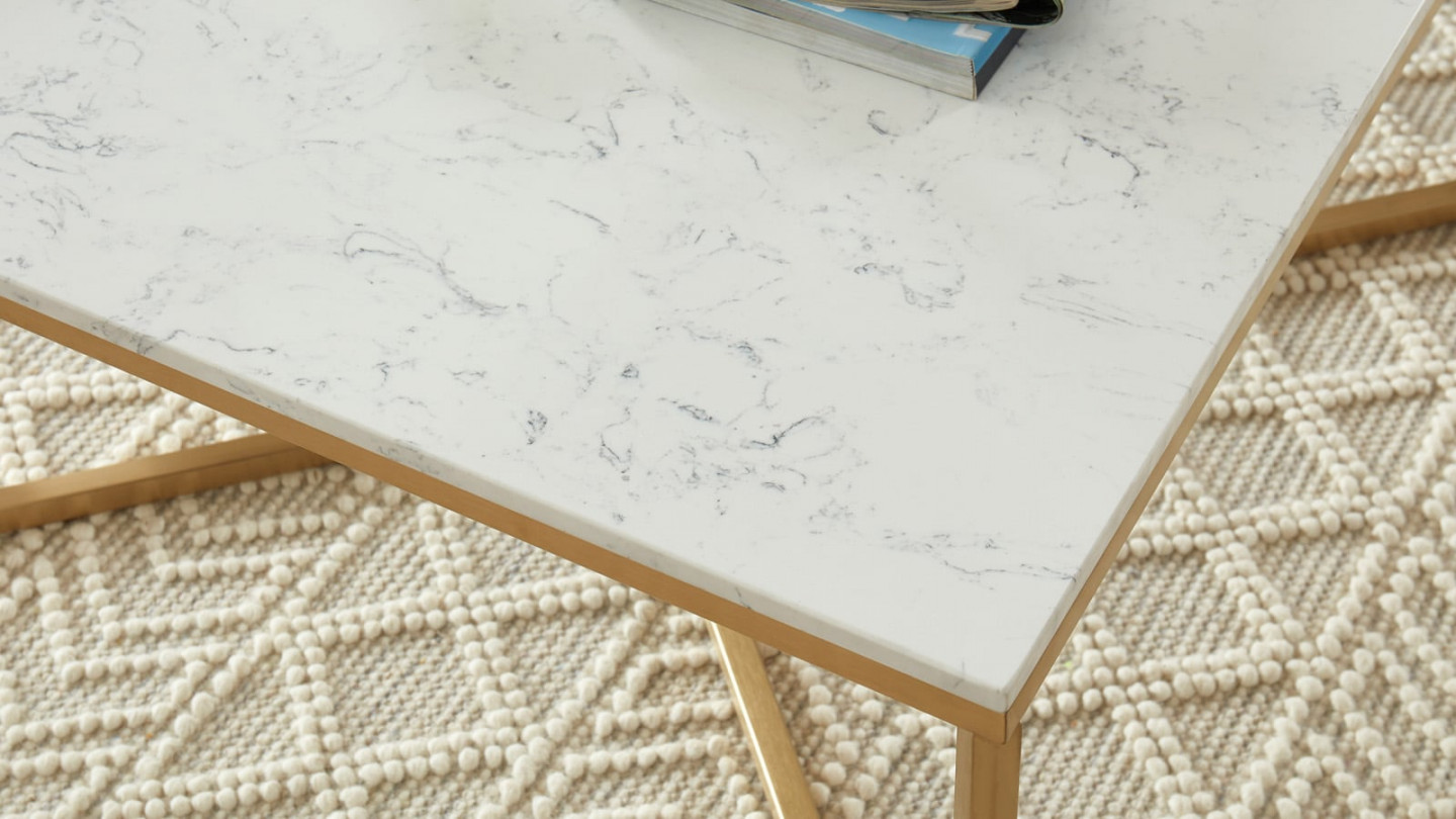 Elle Déco - BOWIE - Table basse rectangulaire en pierre façon marbre blanc - L120cm