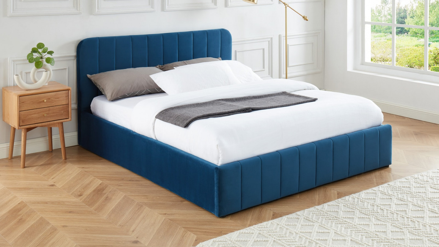 Lit coffre 160x200cm en velours bleu canard avec tête de lit + sommier à lattes - Collection Ava - ELLE DECO