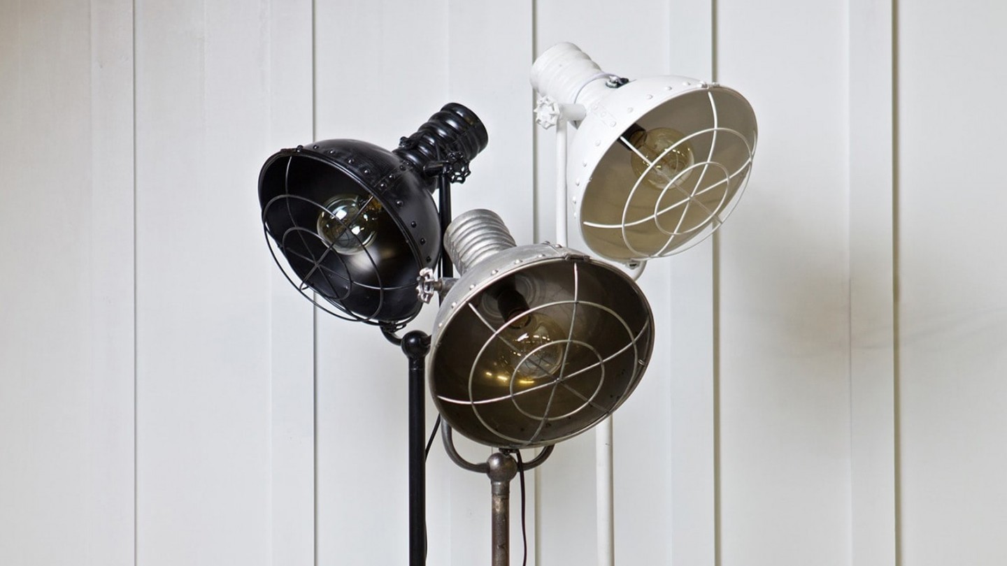 Lampe noire – Collection Spotlight