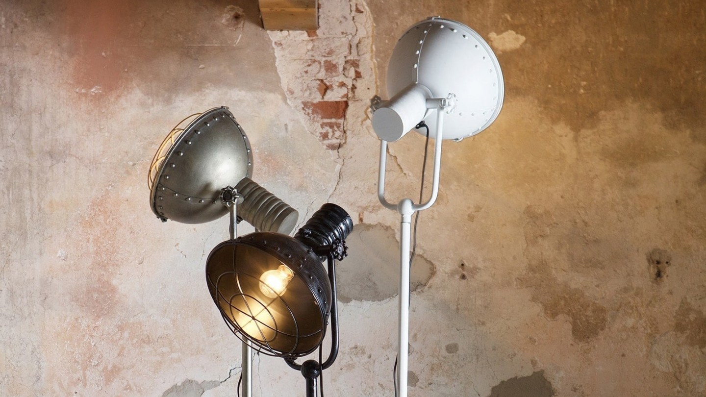 Lampe noire – Collection Spotlight