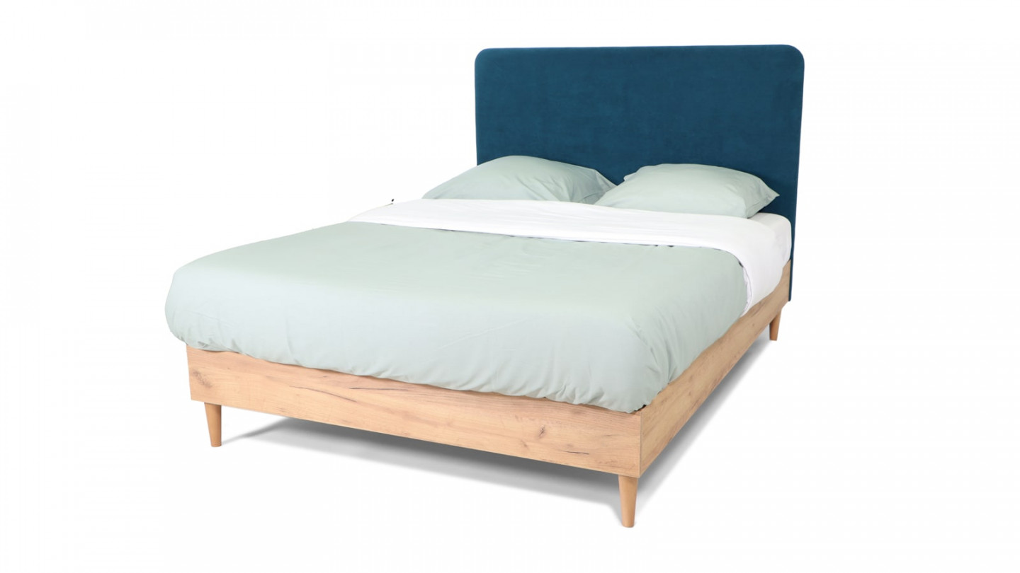 Lit adulte 140x190 cm en bois naturel avec sommier et tête de lit en velours bleu canard - Panzo