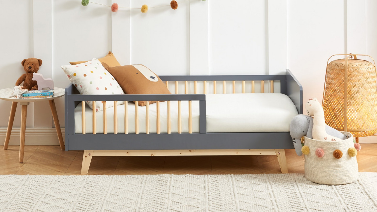 Lit enfant 70x140 en pin massif gris anthracite avec sommier - Alba