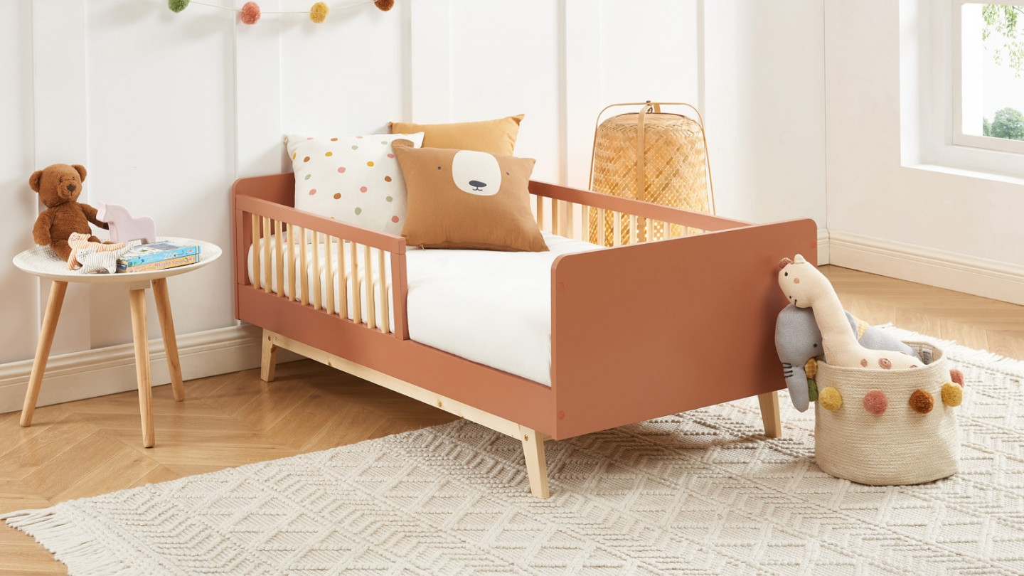 Lit enfant 70x140 en pin massif terracotta avec sommier - Alba