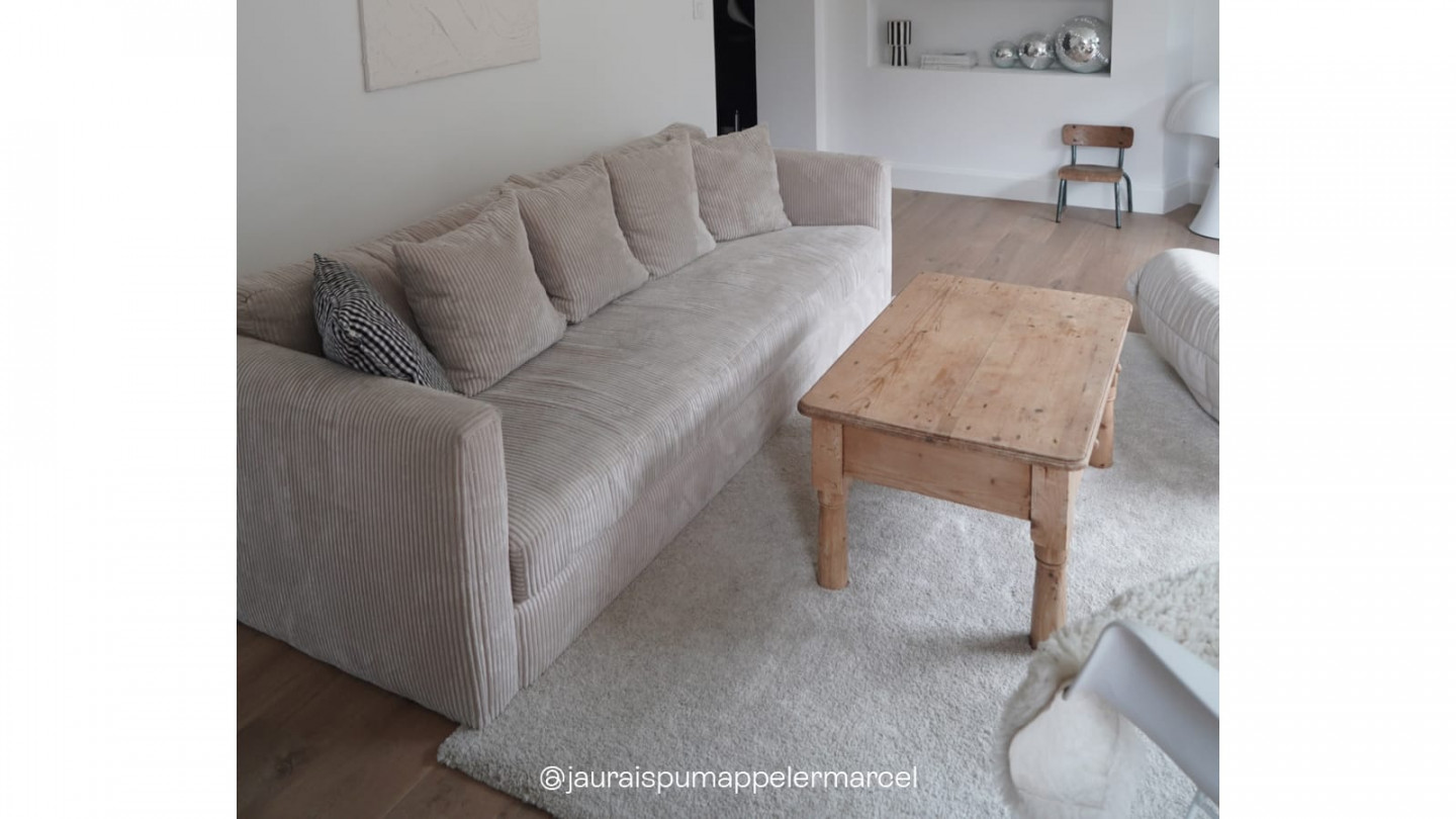 Canapé 3 places velours cotelé beige + 4 coussins - Collection Denver