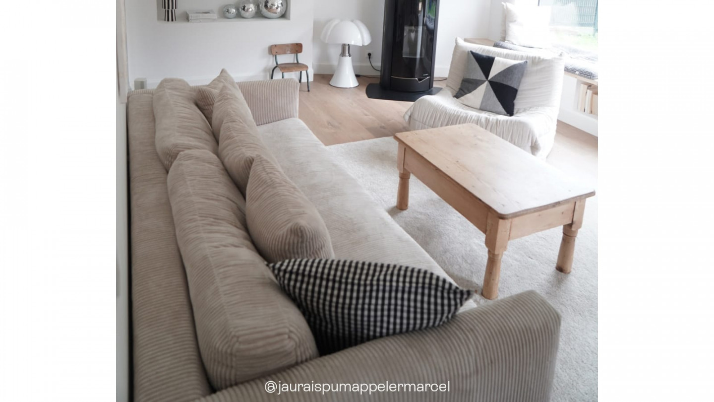 Canapé 3 places velours cotelé beige + 4 coussins - Collection Denver