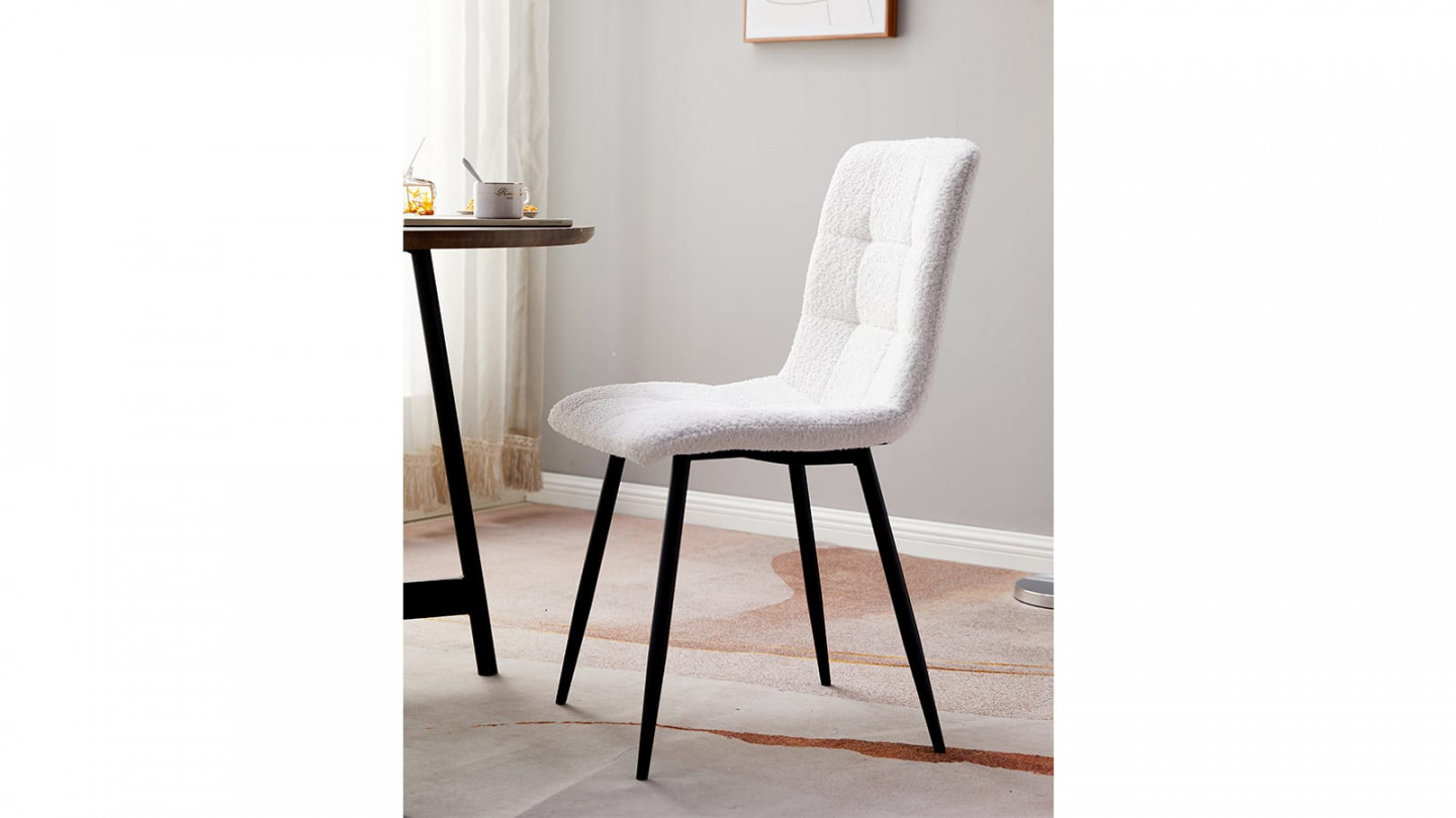 Lot de 2 chaises en tissu bouclette beige, piètement noir - Iggy