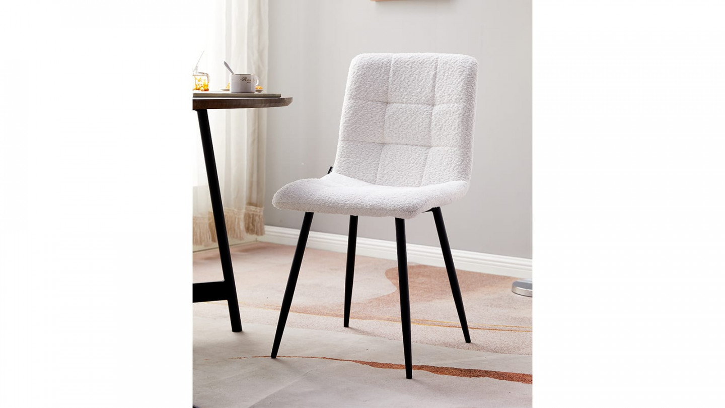 Lot de 2 chaises en tissu bouclette beige, piètement noir - Iggy