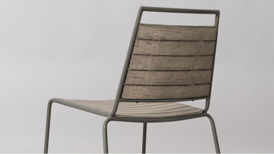 Lot de 2 chaises empilables en teck et métal – Collection Emile