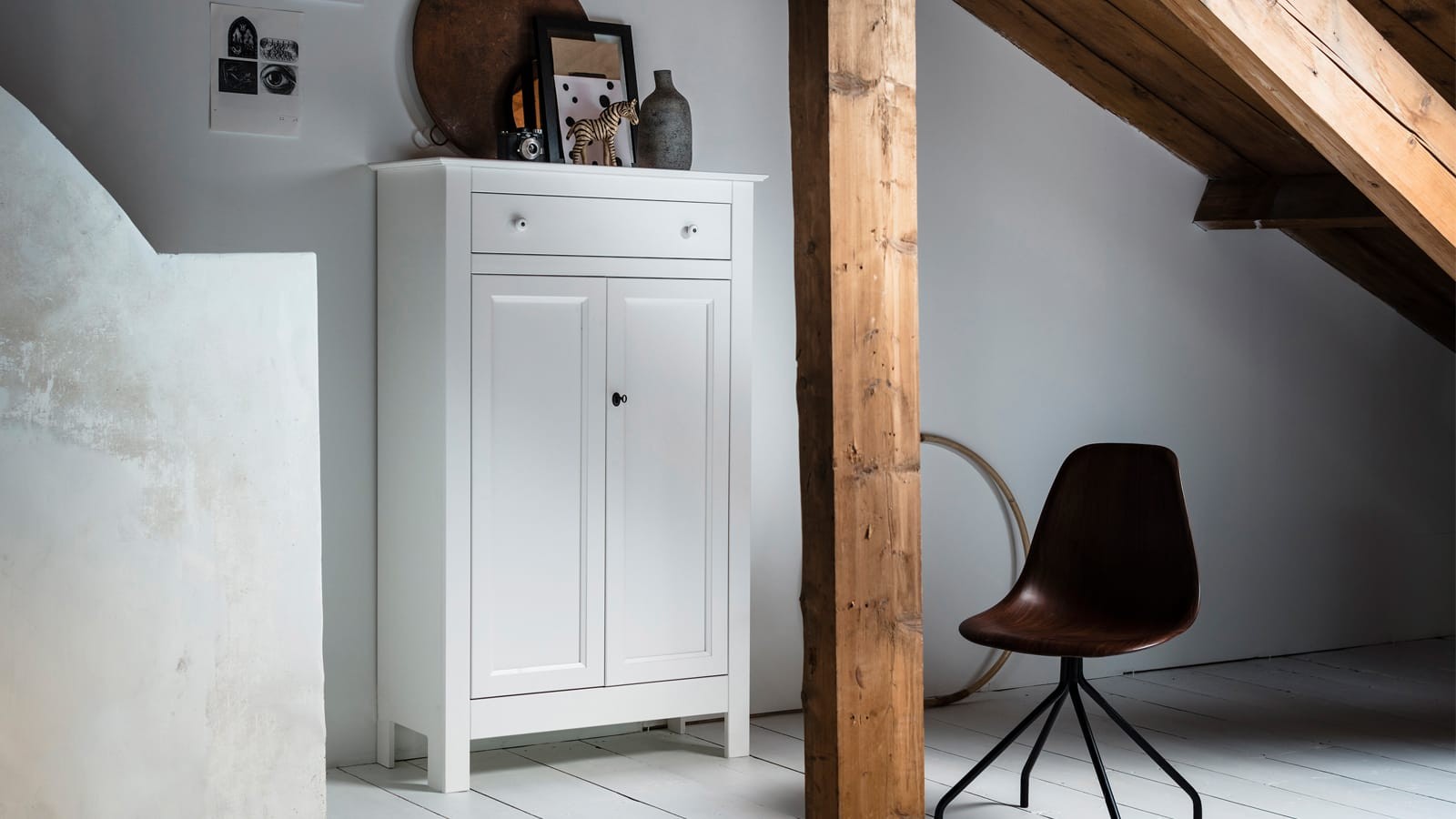 Armoire en pin massif blanc 