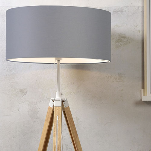 Lampadaire trépied en bois et métal blanc abat jour en coton gris clair - Darwin