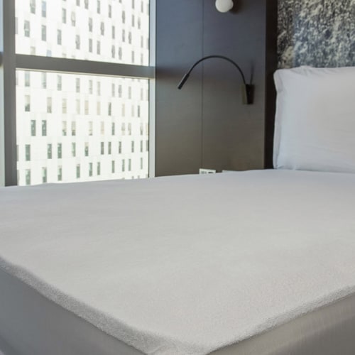 Drap housse protège matelas 90x190cm bonnet 48cm - Collection Blenis - Bsensible