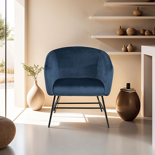 Fauteuil en velours bleu et piètement en métal noir - Ramsey