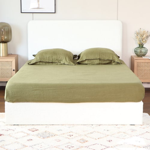 Lit adulte 160 x 200 cm en tissu bouclette blanc avec tête de lit et sommier à lattes - Enzo