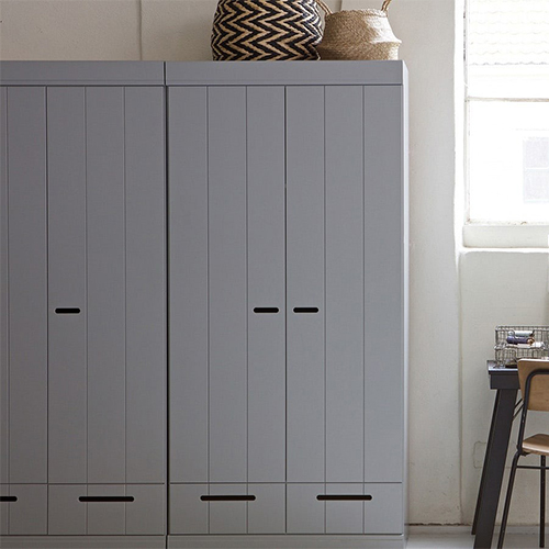 Armoire 2 portes et 2 tiroirs, pin massif béton gris - Connect