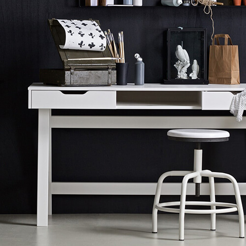 Bureau en pin blanc et piètement en tréteaux - Nikki