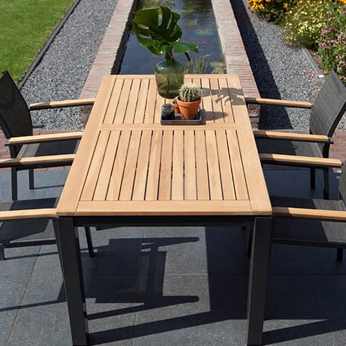 Table de jardin 170cm en teck et piètement en aluminium - Memphis