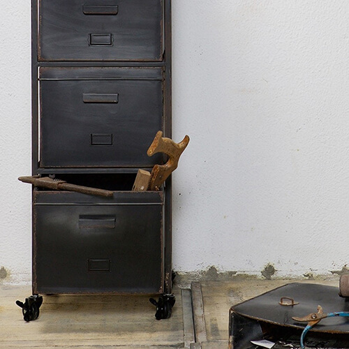 Meuble Colonne en métal – Collection Stuff