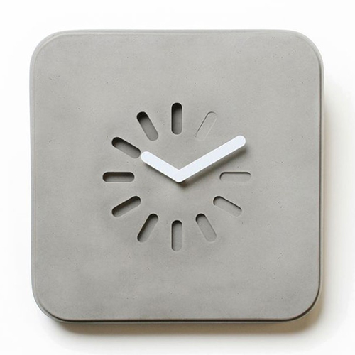 Horloge carrée en béton - Collection Low tech - Lyon Beton